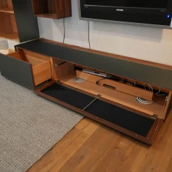 Team 7 Wohnwände & Tv-Lowboards|Wohnwand Cubus Pure 8 In Nussbaum Naturgeölt Fronten In Glas Stahl