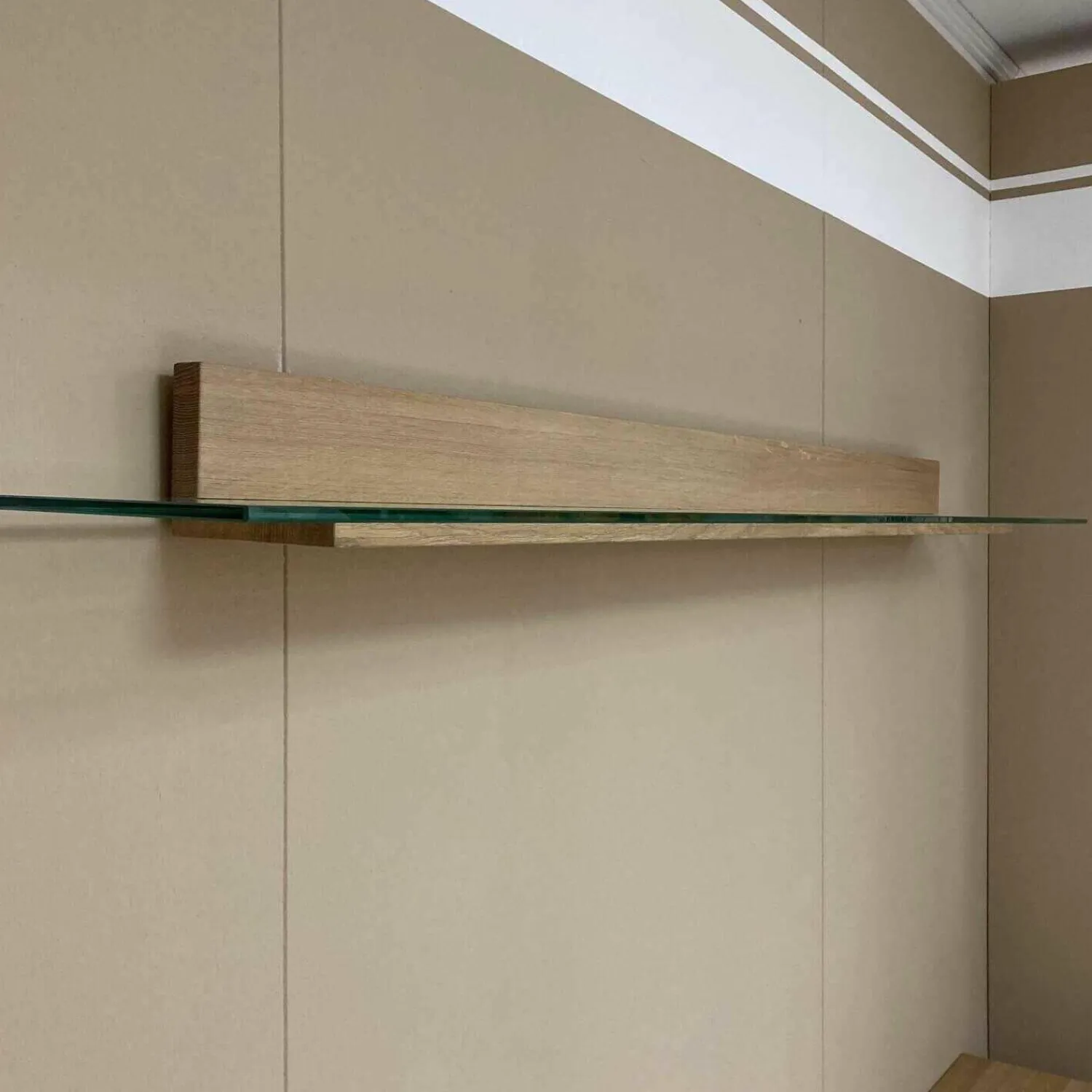 Göhring Wohnwände & Tv-Lowboards|Wohnwand Elements B200 Eiche Massiv mit Beleuchtung