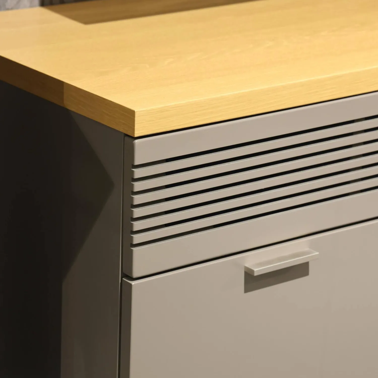 Rietberger Möbelwerke Wohnwände & Tv-Lowboards|Wohnwand Flair Rahmenfarbe Eiche Sand Lack Terra Grau Griff T8 Edelstahlfarbig Mit LED Beleuchtung