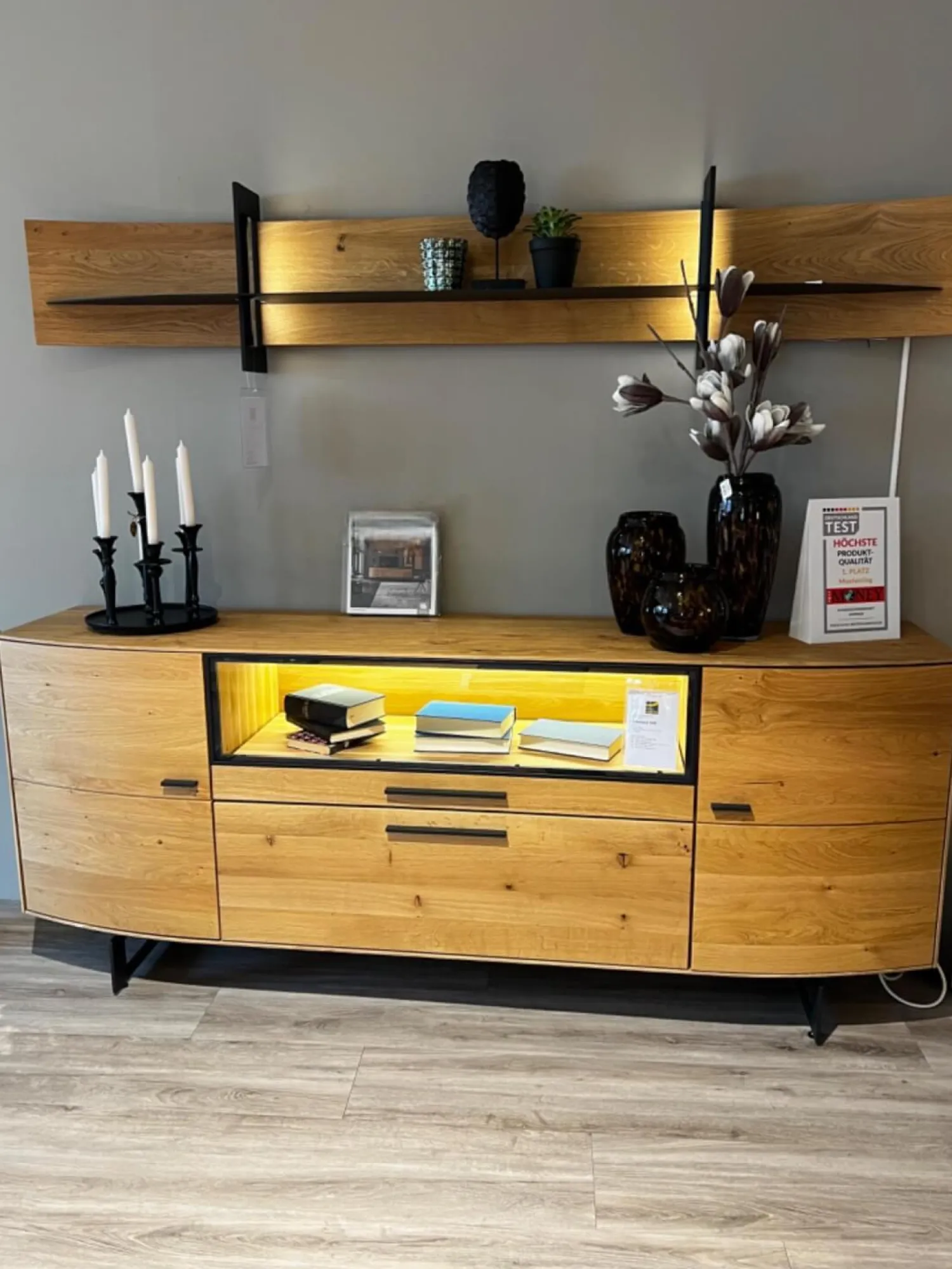 Musterring Wohnwände & Tv-Lowboards|Wohnwand Giulia Wildeiche Massiv Soft Gebürstet Gestell Metall Carbonfarbig Schwarz Mit Beleuchtung