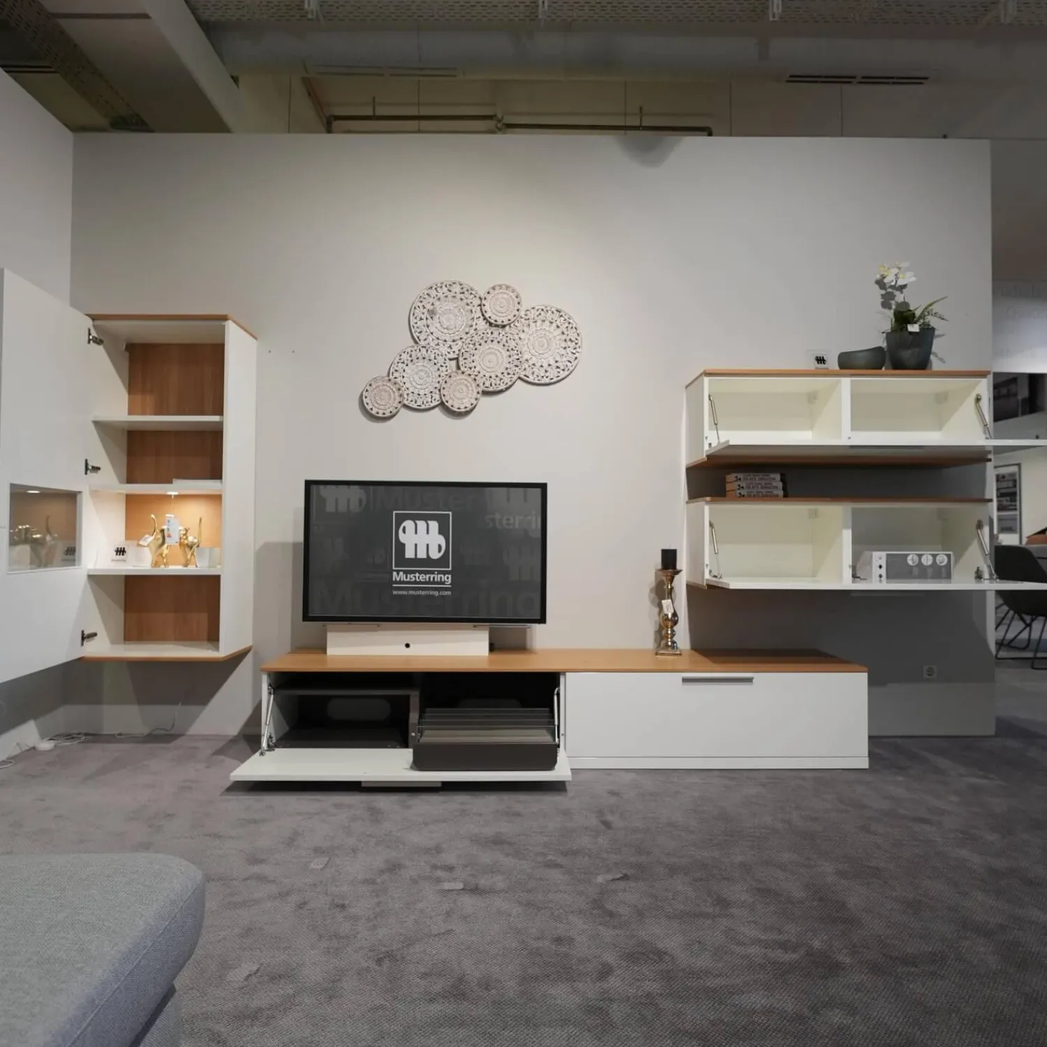 Musterring Wohnwände & Tv-Lowboards|Wohnwand Kara 61958 Lack Weiß Griffe Edelstahl