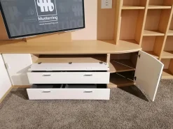 Musterring Wohnwände & Tv-Lowboards|Wohnwand Kira Front Lack Crema Creme Korpus Eiche Sand Griff Chrom Inklusive Beleuchtung