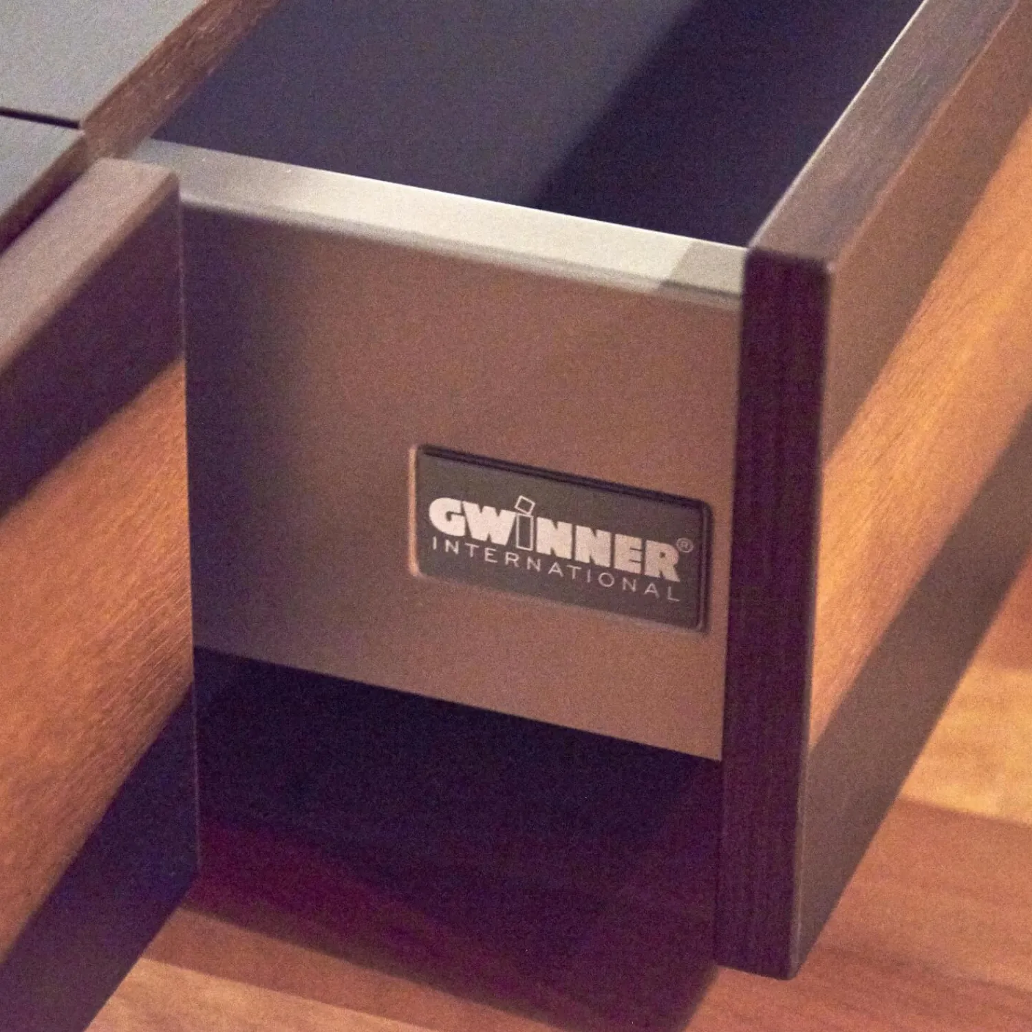 Gwinner Wohnwände & Tv-Lowboards|Wohnwand Lack Hochglanz Grau Räuchereiche Inklusive Beleuchtung