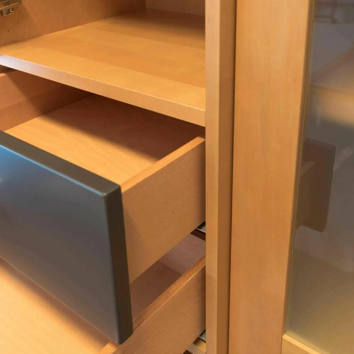 Gruber & Schlager Wohnwände & Tv-Lowboards|Wohnwand Logo Lack Schiefer Ahorn Birnbaum