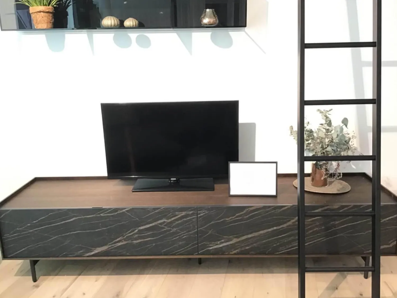 San Giacomo Wohnwände & Tv-Lowboards|Wohnwand Mit Sideboard Cabaret Front Schwarz Korpus Eiche Element Domino Glas Schwarz Element Domino Eiche