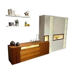 Hülsta Wohnwände & Tv-Lowboards|Wohnwand Neo Kernnussbaum Und Lack Reinweiss Mit Hinterlackiertem Glas Inklusive Beleuchtung