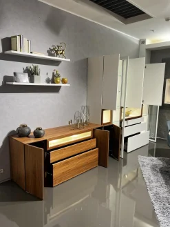 Hülsta Wohnwände & Tv-Lowboards|Wohnwand Neo Kernnussbaum Und Lack Reinweiss Mit Hinterlackiertem Glas Inklusive Beleuchtung