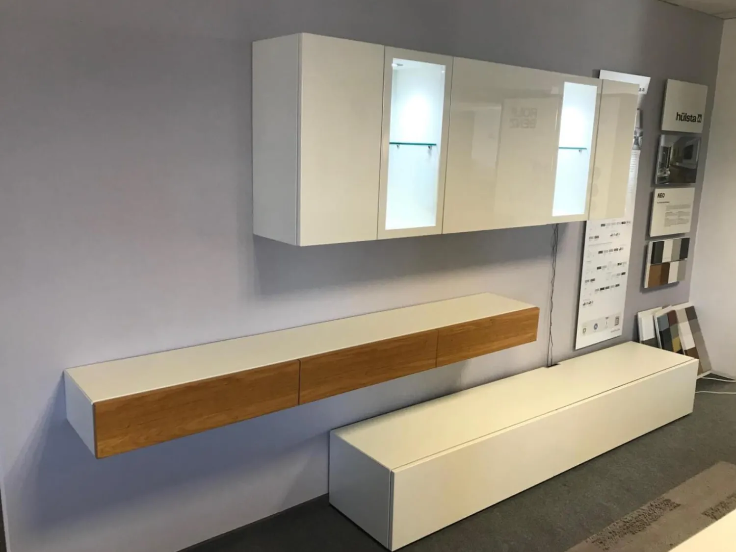 Hülsta Wohnwände & Tv-Lowboards|Wohnwand Neo Lack Weiß Front Hochglanzweiß Und Natureiche Grifflos Push To Open Beschlag Mit Beleuchtung