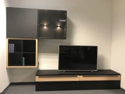 Hülsta Wohnwände & Tv-Lowboards|Wohnwand Now Touch Super Matt Schwarz Akzente Samteiche Natur Metallgriffe Schwarz