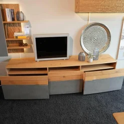 Voglauer Wohnwände & Tv-Lowboards|Wohnwand Opus Wildeiche Akzent Beton