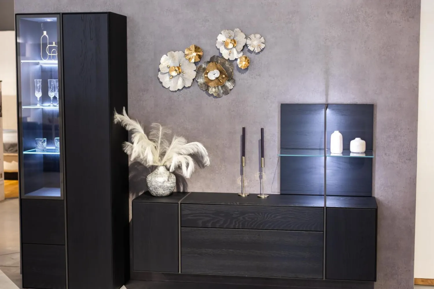 Hülsta Wohnwände & Tv-Lowboards|Wohnwand Persis Eiche Massiv Anthrazit Reliefglass Anthrazit Metallrahmen Edelstahl Mit Beleuchtung