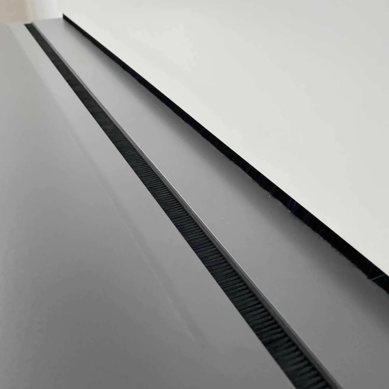 Priel Wohnwände & Tv-Lowboards|Wohnwand Pesaro Dunkelgrau Kernesche mit Beleuchtung