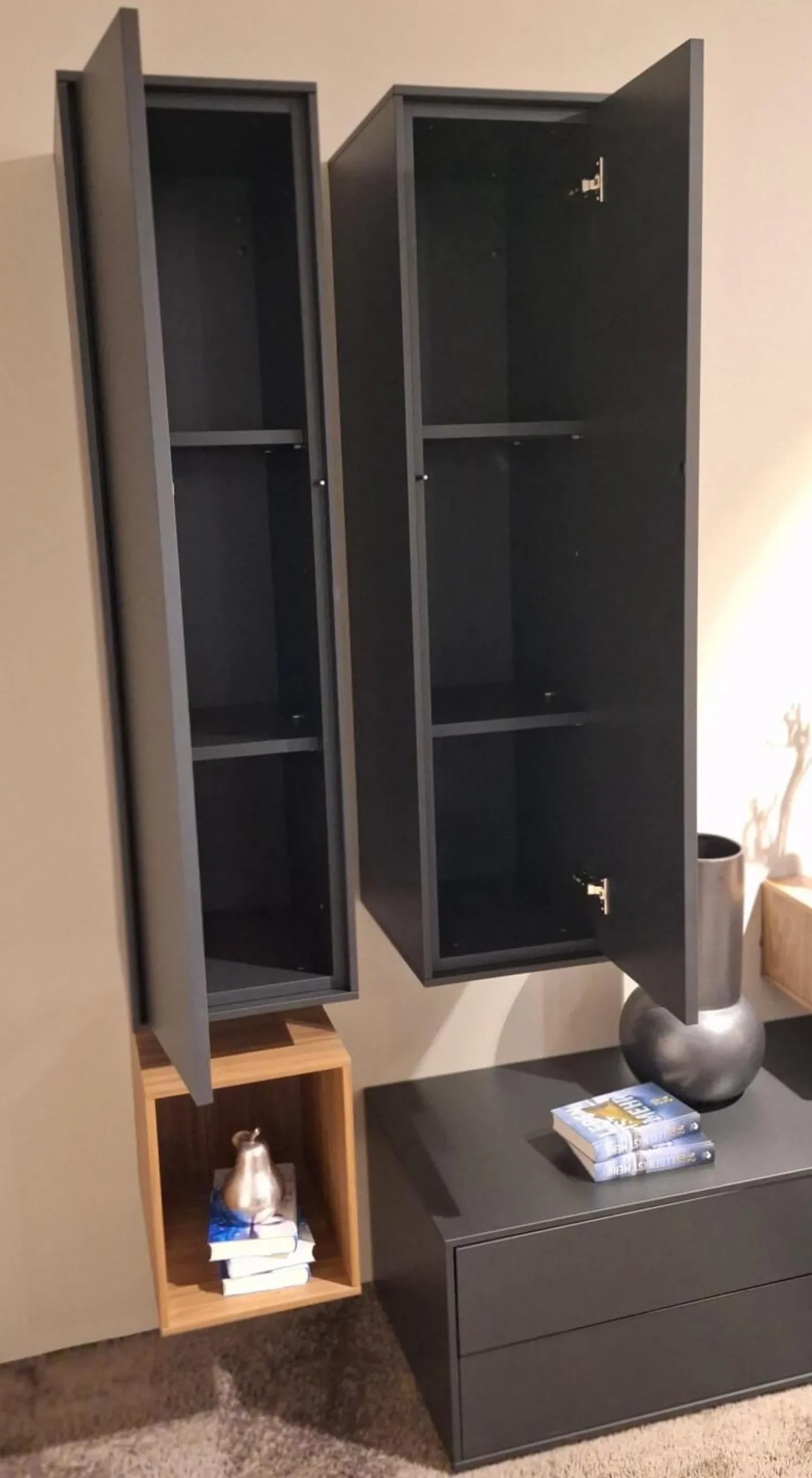 Paul Lindberg Wohnwände & Tv-Lowboards|Wohnwand pl.Cera Lack Anthrazit Nussbaum Natur Furniert