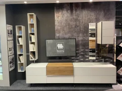 Musterring Wohnwände & Tv-Lowboards|Wohnwand Q Media 2 0 Front Und Korpus Mattglas Weiß PG5 Mittelelement Eiche Massiv Mit LED Beleuchtung Ohne Vitrine