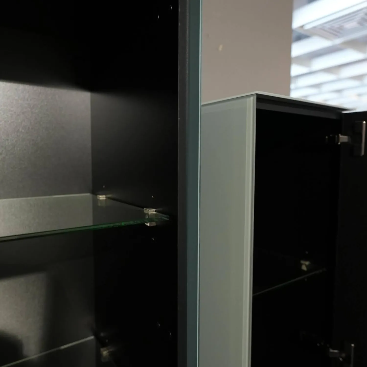 Spectral Smart Furniture Wohnwände & Tv-Lowboards|Wohnwand Scala Glas Satiniert Schwarz Salbei Grün Und Jade Grün Stoff Schwarz Mit Soundelement