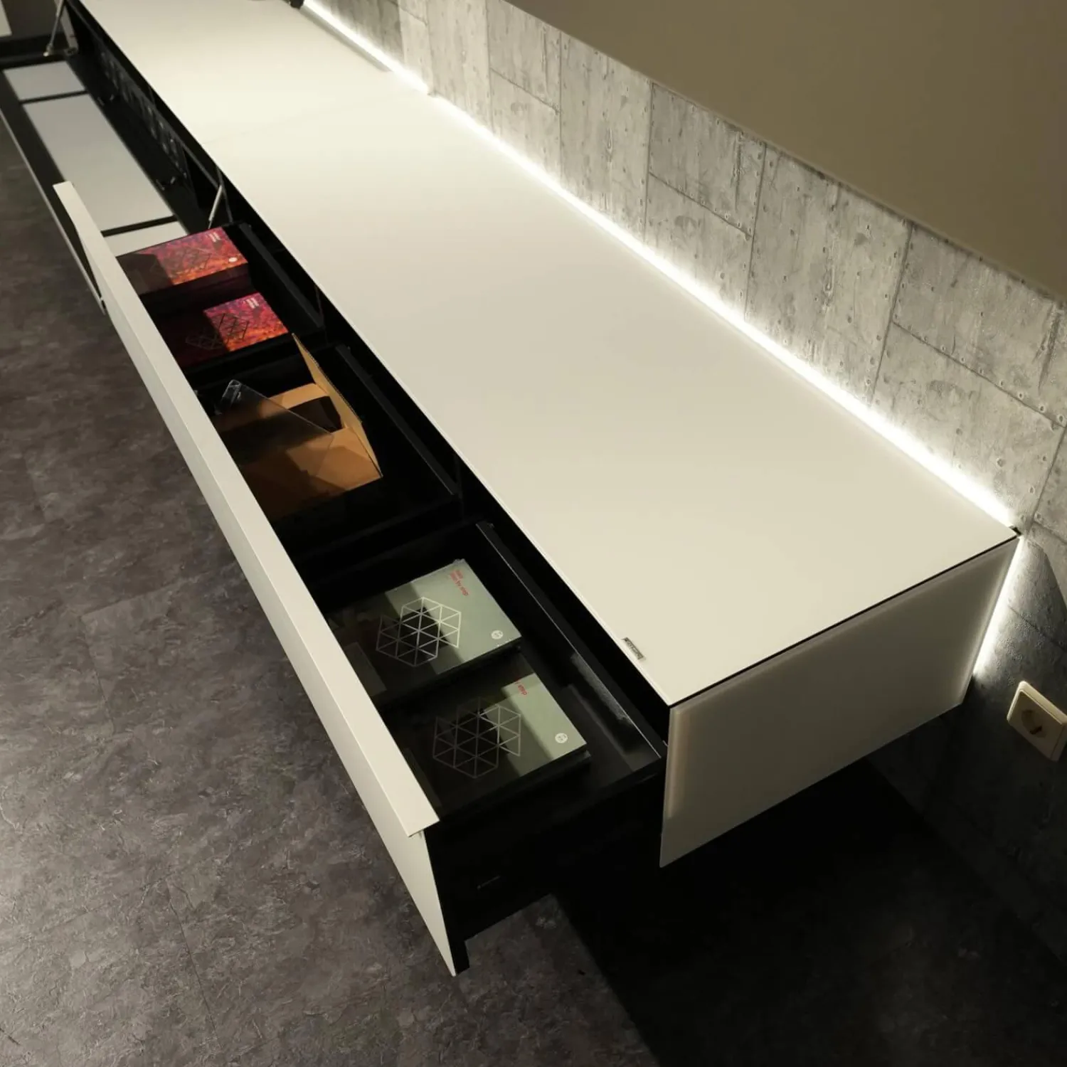 Spectral Smart Furniture Wohnwände & Tv-Lowboards|Wohnwand Scala Glasoberfläche Snow Weiß Satiniert Stofffront SF Silber Mit Soundsystem Und Beleuchtung