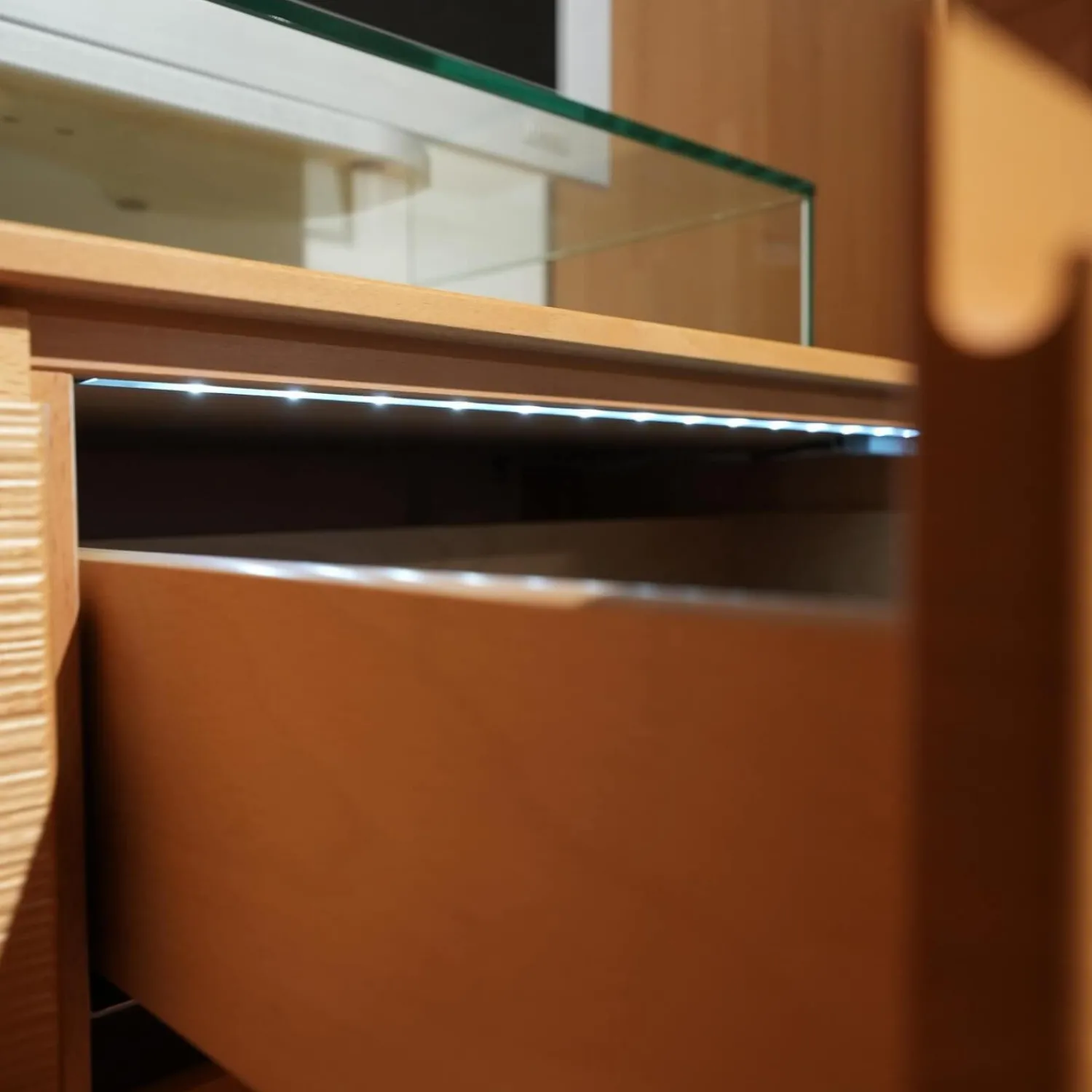 Wöstmann Wohnwände & Tv-Lowboards|Wohnwand Tessin Buche Massiv Inklusive Beleuchtung Mit Funkfernbedienung