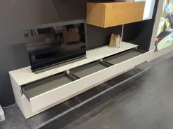 Hülsta Wohnwände & Tv-Lowboards|Wohnwand Tetrim A Korpus Und Front Lack Reinweiß Weiß Und Eiche Natur Rahmen Silberfarbig Mit LED Beleuchtung