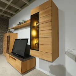 Voglauer Wohnwände & Tv-Lowboards|Wohnwand V Montana Wildeiche Geölt Glasrückwand Optiwhite Weiß Mit Beleuchtung Inklusive 2 Vitrinen