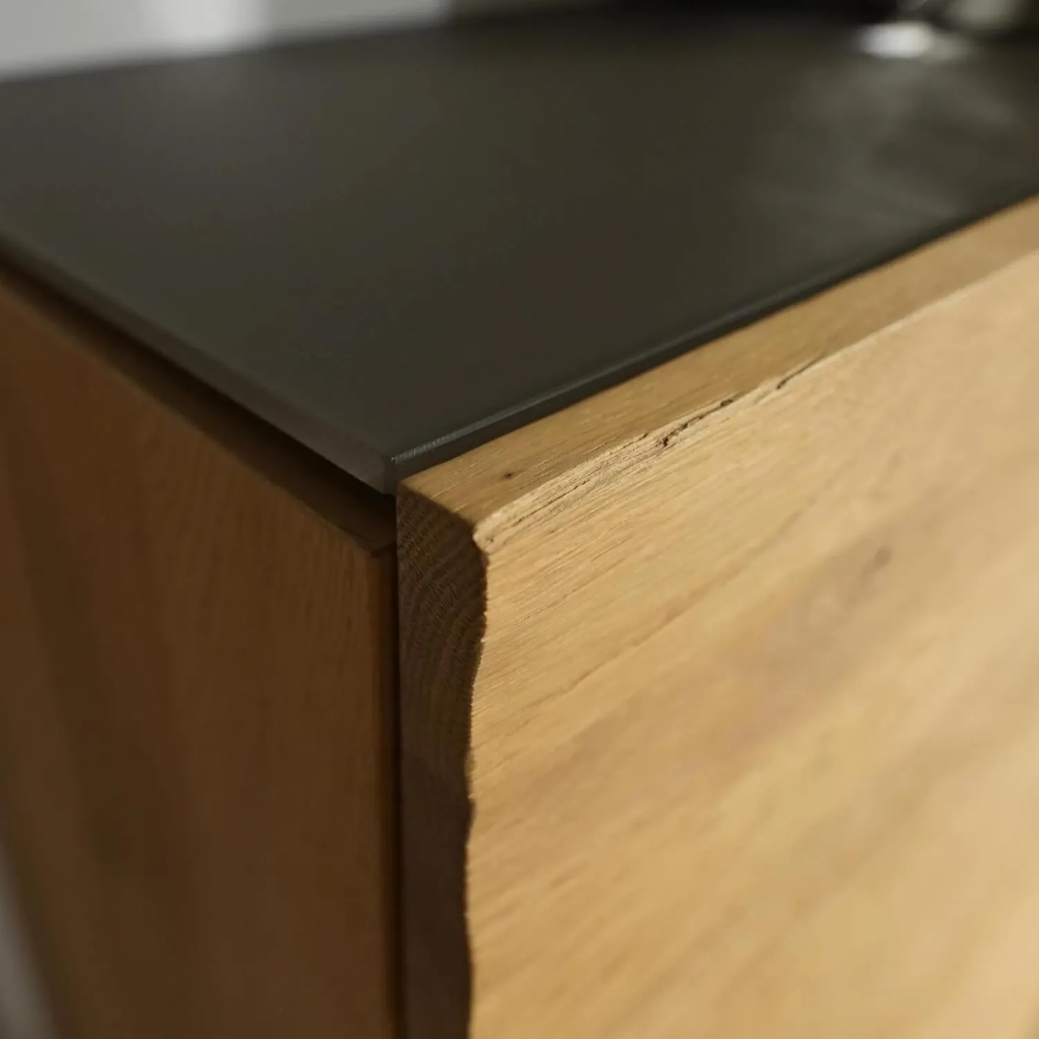 Voglauer Wohnwände & Tv-Lowboards|Wohnwand V Montana Wildeiche Geölt Glasrückwand Optiwhite Weiß Mit Beleuchtung Inklusive 2 Vitrinen