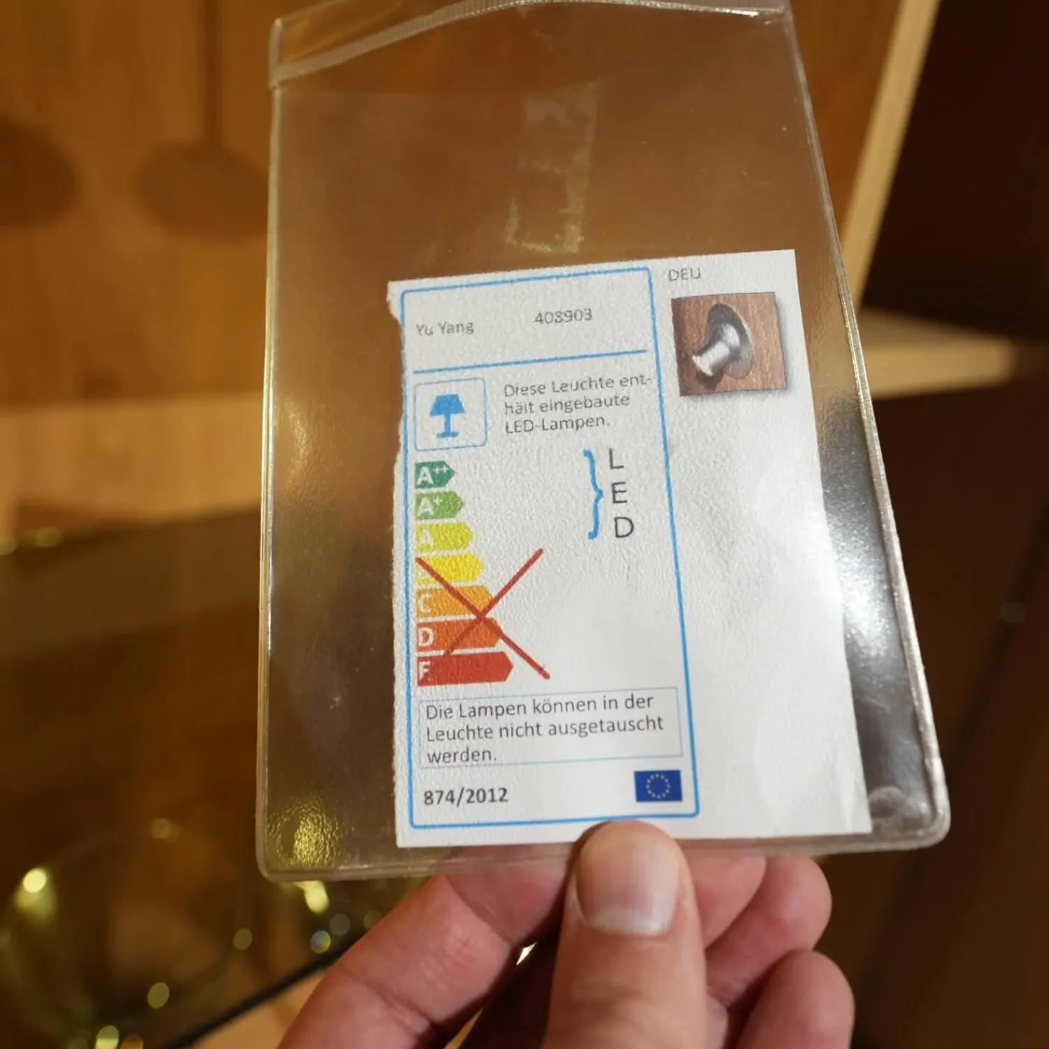 Voglauer Wohnwände & Tv-Lowboards|Wohnwand V Montana Wildeiche Geölt Glasrückwand Optiwhite Weiß Mit Beleuchtung Inklusive 2 Vitrinen