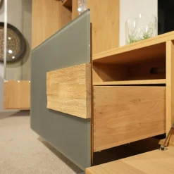 Voglauer Wohnwände & Tv-Lowboards|Wohnwand V Montanara Holz Wildeiche Geölt Frontglas Montegrau Mit Beleuchtung