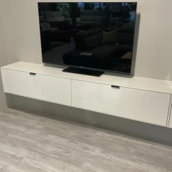 Wöstmann Wohnwände & Tv-Lowboards|Wohnwand Werne Lack Weiß Gebürstete Rückwand Balkeneiche