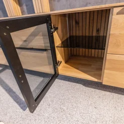 WK Wohnen Wohnwände & Tv-Lowboards|Wohnwand WK 490 Baristo Asteiche Bianco Rillenoptik Glas Anthrazit Inklusive LED Beleuchtung