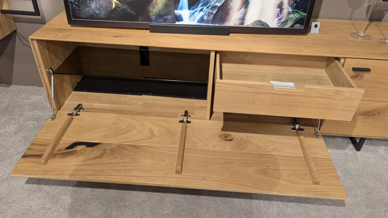 Wöstmann Wohnwände & Tv-Lowboards|Wohnwand WM 1880 Wildeieche Massiv