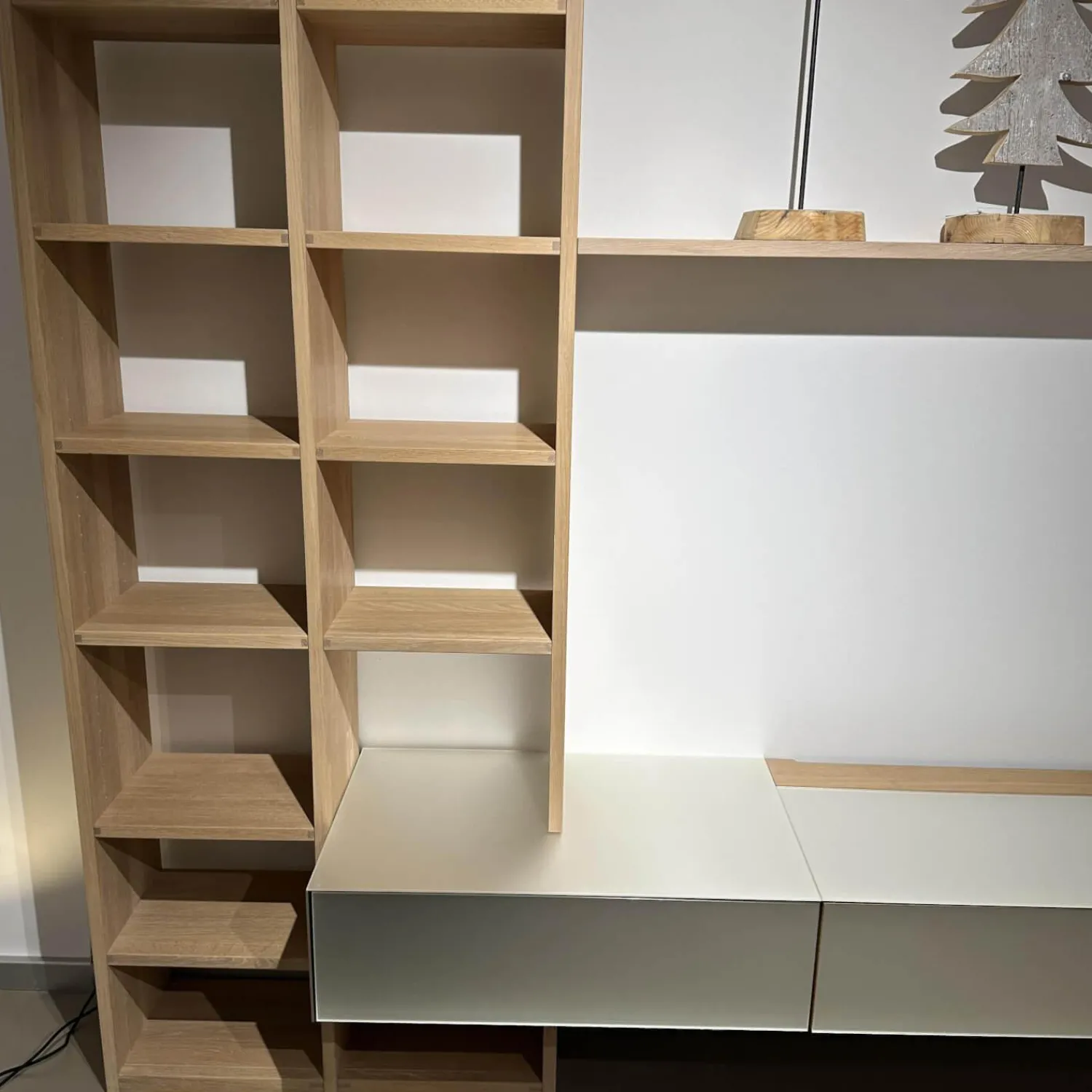 Team 7 Wohnwände & Tv-Lowboards|Wohwand In Eiche Weiß Geölt Fronten Glas Pearl Matt Innen Buche Mit Zwei Schubkästen Und Einer Klappe